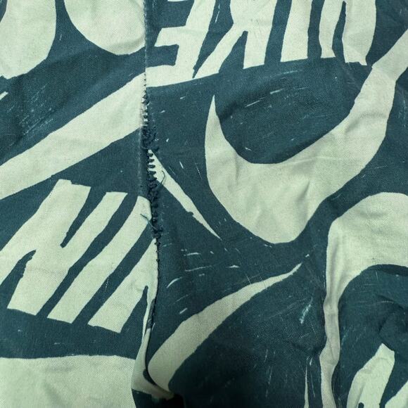 Nike Running Shorts Girls Large Green Logo Active Athletic - Picture 5 of 6